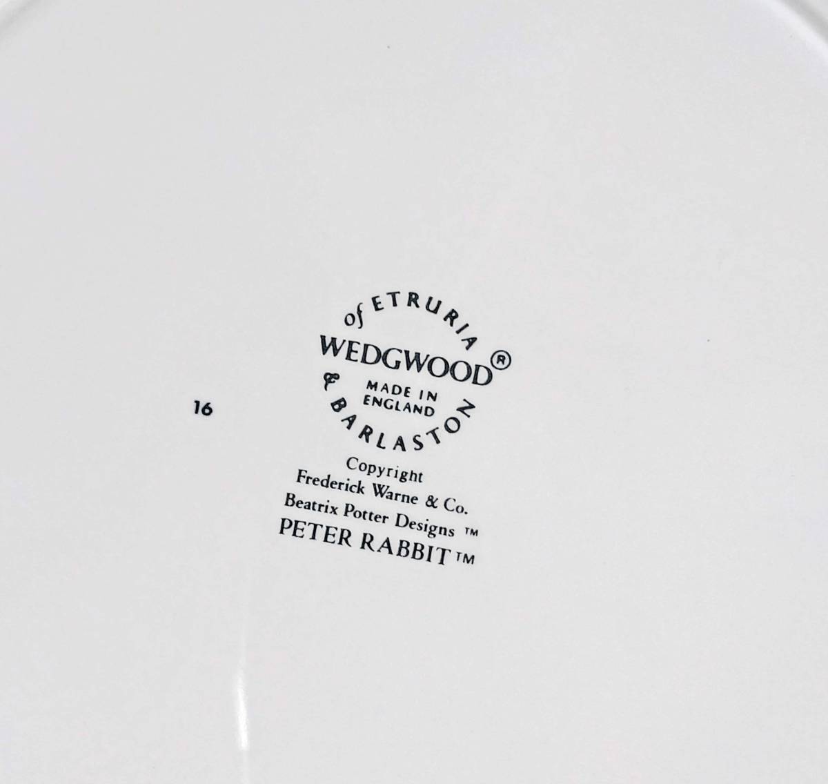 ウェッジウッド ピーターラビット☆旧刻印プレート皿 英国製 17cm&25cm 中古2枚セット_画像4