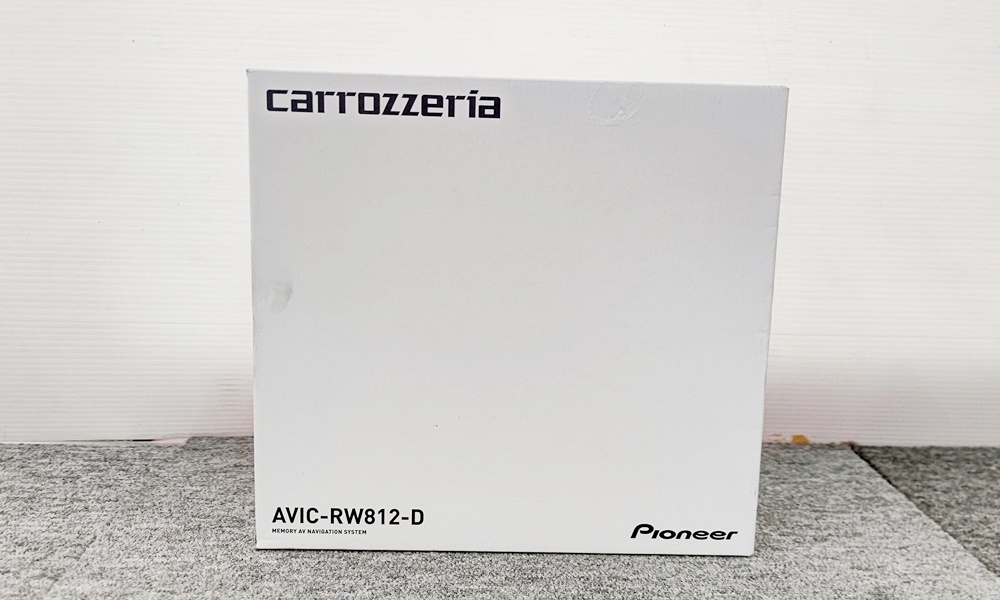 山口)未使用 カロッツェリア AVIC-RW812-D 楽ナビ 7V型 200mm HD/TV