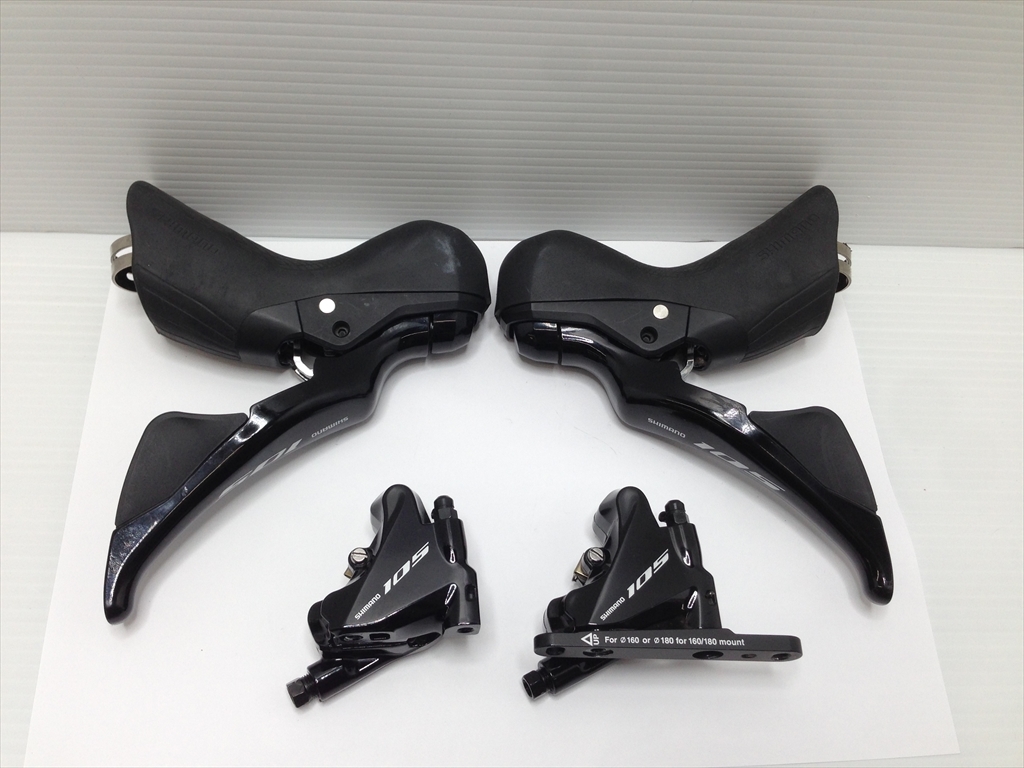 下松)SHIMANO シマノ 105 油圧ディスクブレーキ SITレバー ブレーキ ST-R7025 BR-R7070 左右 前後セット ◆★B230505R07A KE05A_画像1