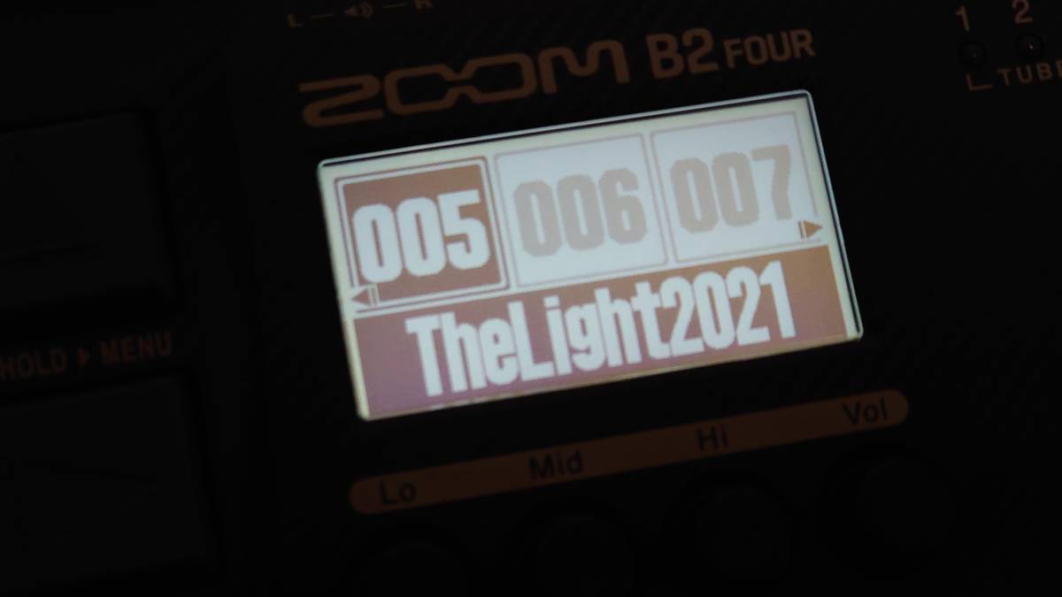 ZOOM B2Four 美品 | www.annugeo.com