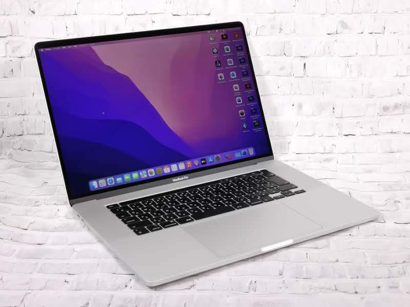 MacBook Pro 16.0-inch 2019年 / Core_i9 2.4GHz 16GB SSD512GB / AMD