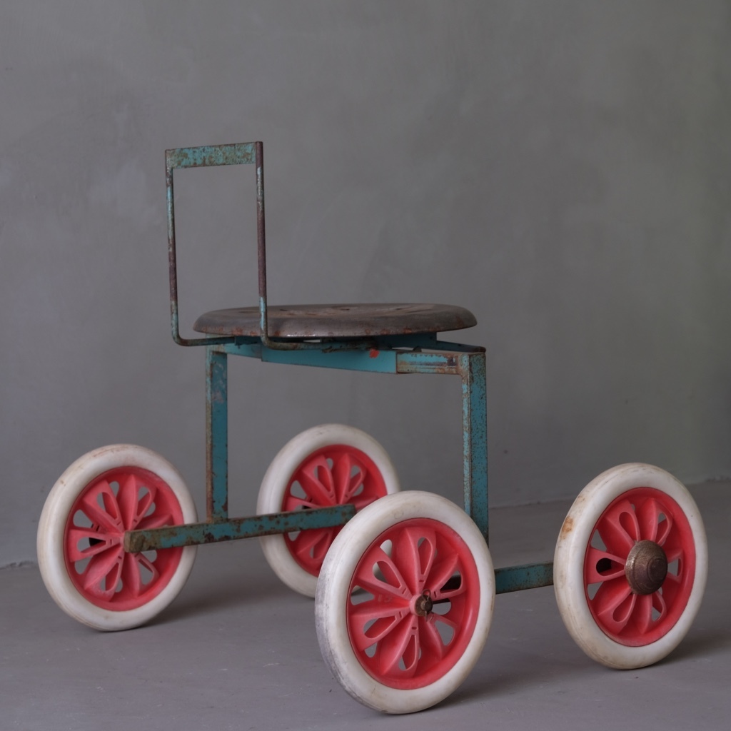 02349 車付き作業スツール / 作業用 椅子 園芸カート 手押し車