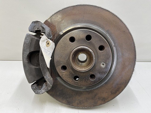 * Opel Vita XN 01 year XN140 left front hub Knuckle ( stock No:62639) (4601)