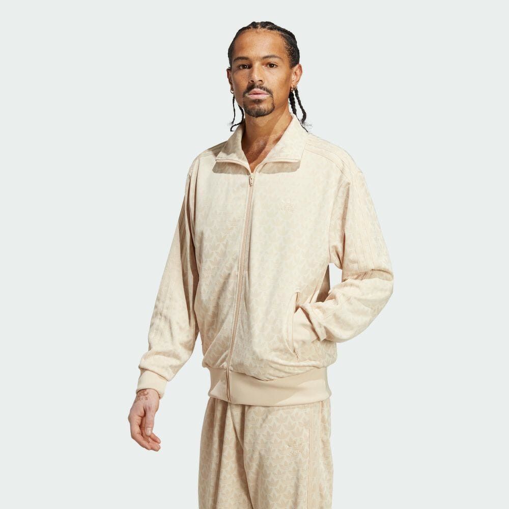 adidas Originals グラフィック モノグラム トラックジャケット サンドストレータ XL adidas Originals グラフィック モノグラム トラックジャケット サンドストレータ XL
