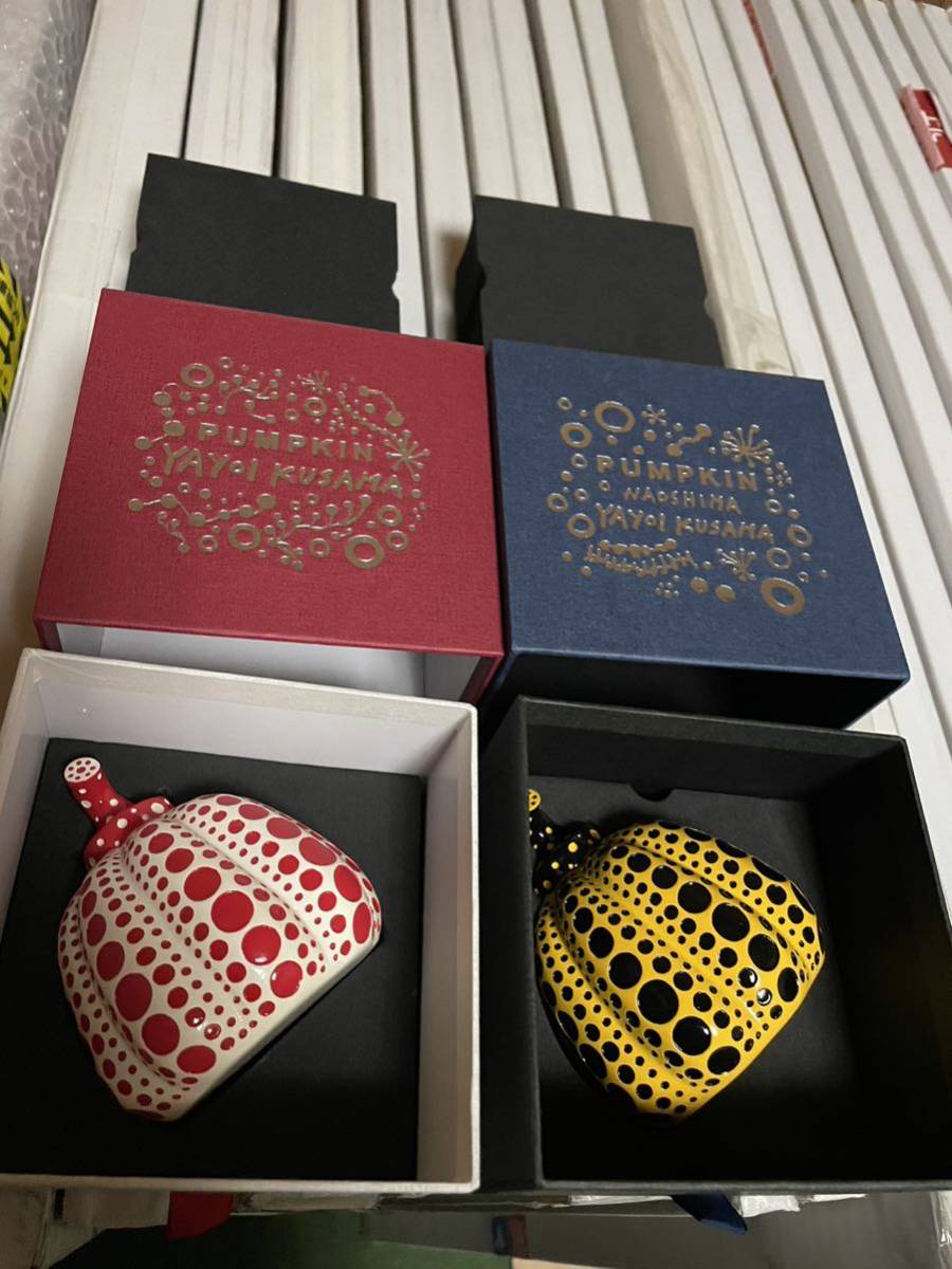 草間彌生】オブジェ 直島限定 箱付き 新品 / 草間弥生 ペーパー