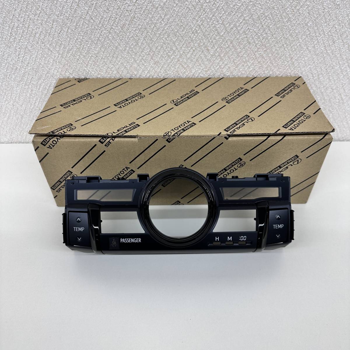 ☆新品 トヨタ Toyota 2代目130系マークX GRMN専用 純正 エアコン