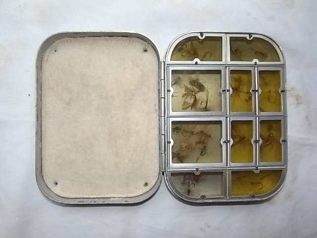 ! ! !　Rare Vintage Wheatley 1０ Multi compartments Fly Box For Collectors ・ ホイットレー フライ ボックス　! ! ! _画像1