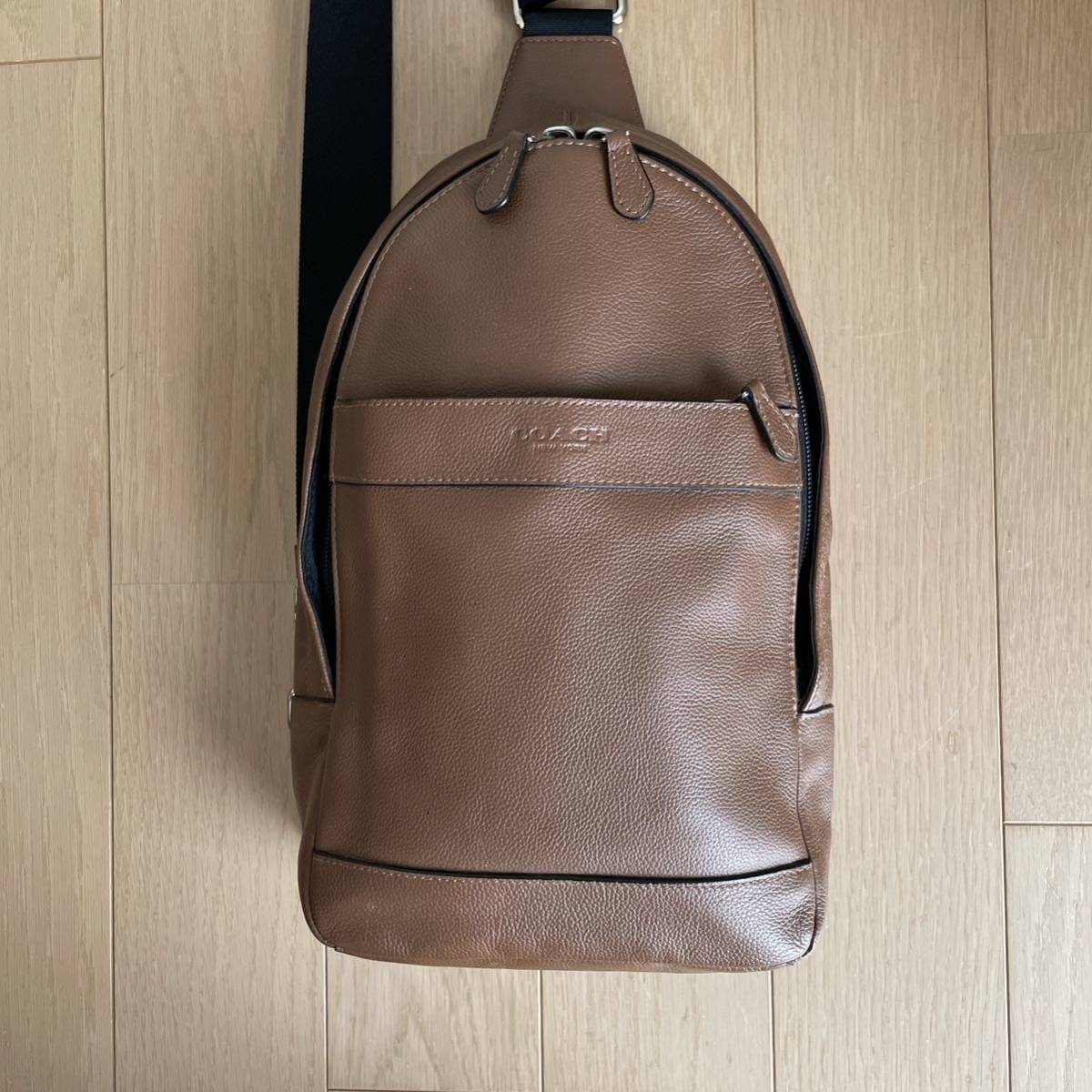 最終価格　COACHコーチF54770スムースレザーボディバッグ　キャメル