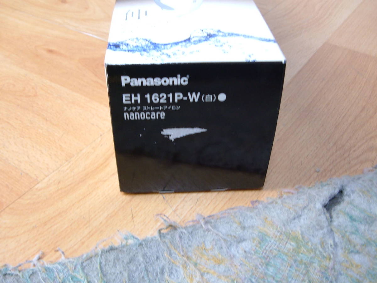 37 [ unused ] Panasonic nano care strut iron EH1621P-W