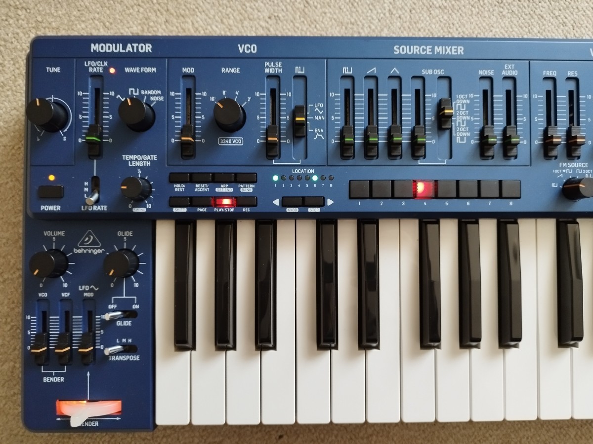 アナログシンセサイザー Behringer MS-1 blue | normanhubbard.com