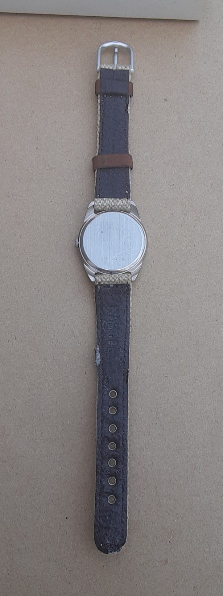 【ジャンク品】動作未確認 KANGOL 腕時計 MOVT-7630-K24989-KA メンズ腕時計 アナログ コレクション カンゴール_画像3