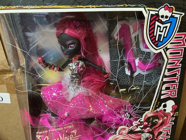Monster High First Wave Catty Noir Doll Retired, Mattel New _画像2
