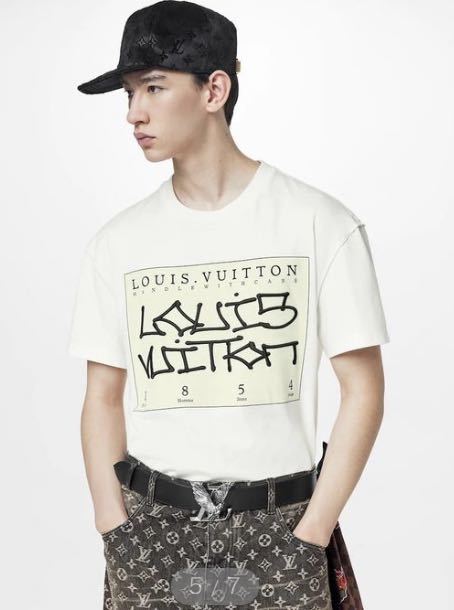 LOUIS VUITTONプリントTシャツ 1AAGMC Sサイズ ルイ・ヴィトン 商品