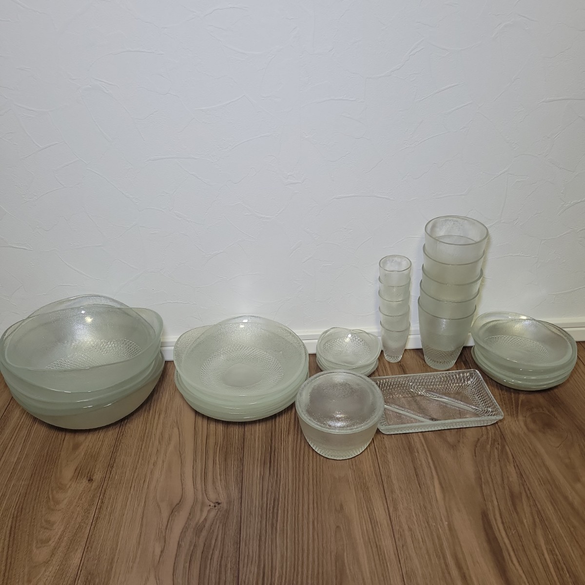 【新品】送料無料 硝子食器 皿 和食器 まとめて セット グラス 小鉢 レト パイレックス ショットグラス 切子 サラダボール パスタ皿 器