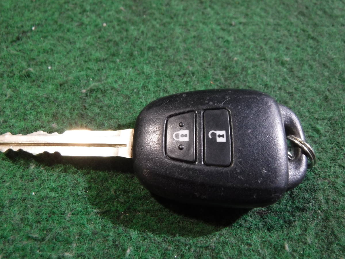 { Toyota Ractis NSP120/NCP120 оригинальный ключ ключ Tokai licca B51TE 007YUU L0491 * батарейка нет }