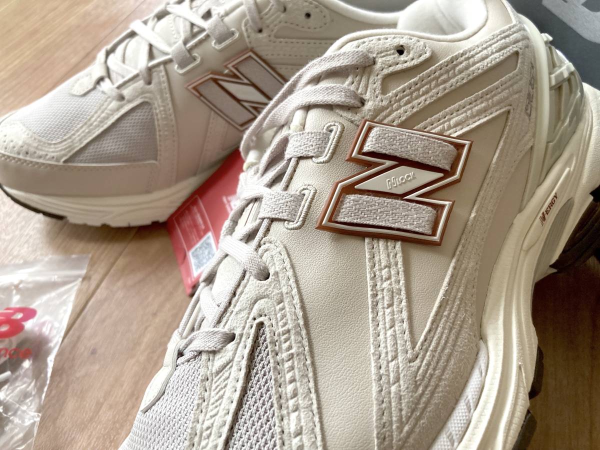 別注 / New Balance × BEAUTY&YOUTH / M1906RFT /スニーカー / beige
