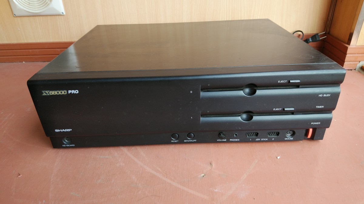 X68000 PRO CZ-653C-BK | horizontedemontania.com.ar
