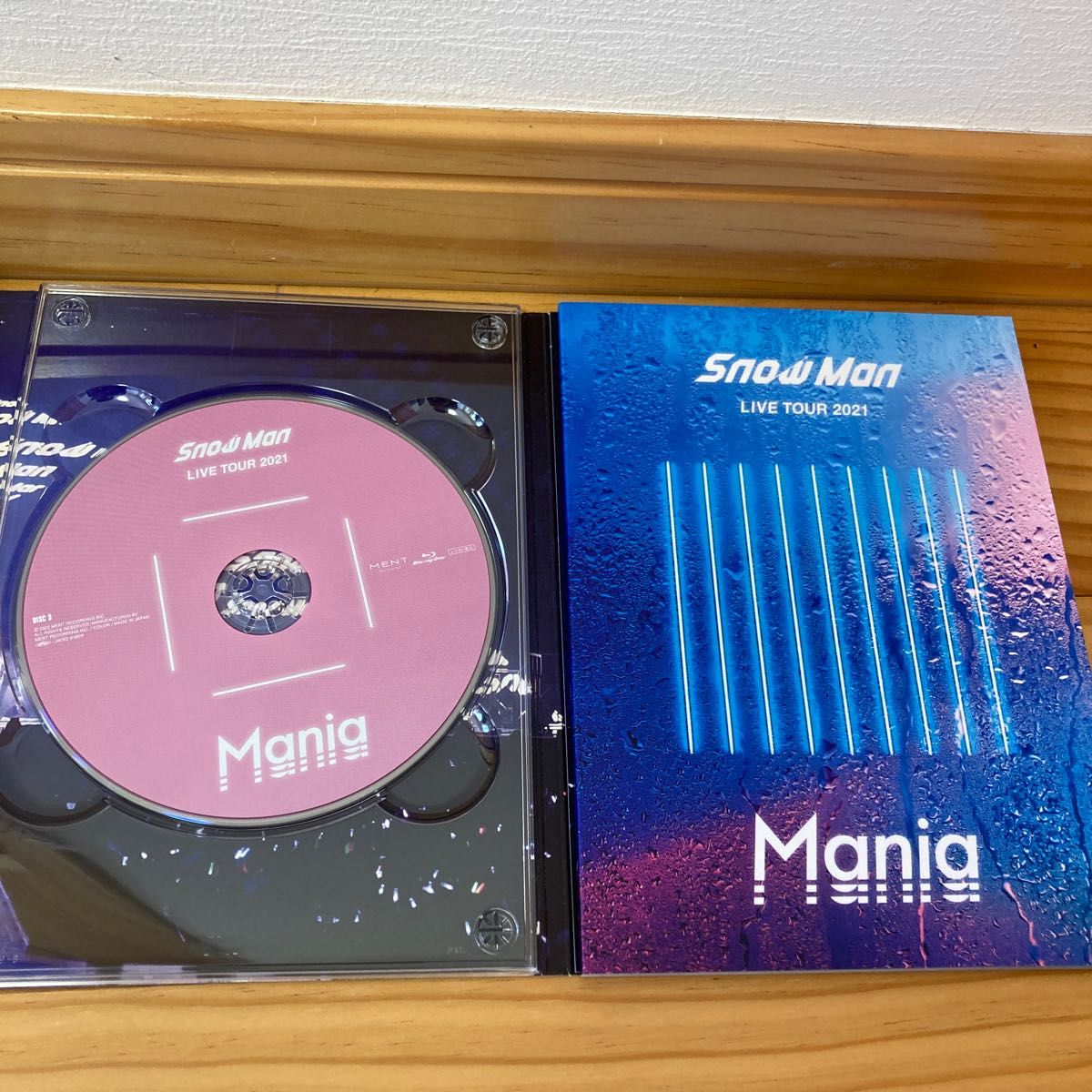 Blu-ray】Snow Man/ LIVE TOUR 2021 Mania〈初回盤・3枚組〉ブルーレイ