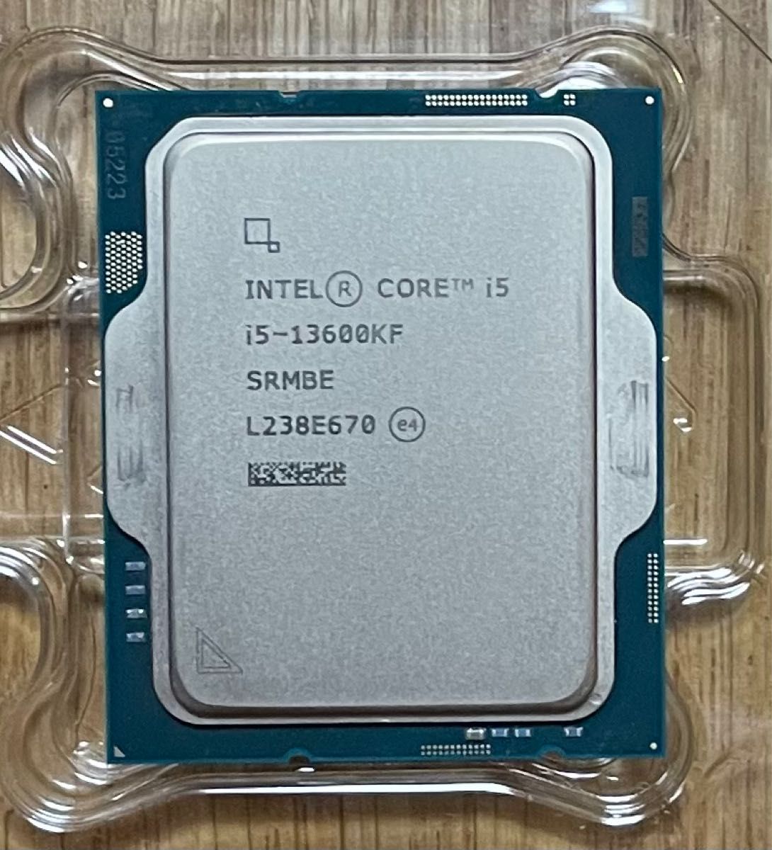 美品】Intel Core i5 13600KF - institutoates.com.br