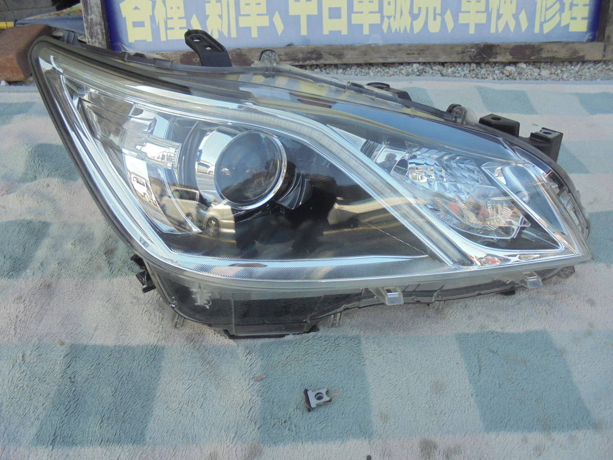 クラウン ロイヤル GRS210.GRS211.AWS210.AWS211 前期 純正 右ヘッド