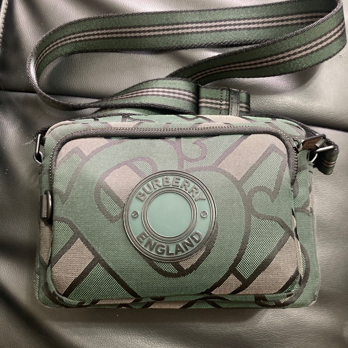 Burberryバーバリーショルダーベルトバッグ カメラバッグ モノグラム