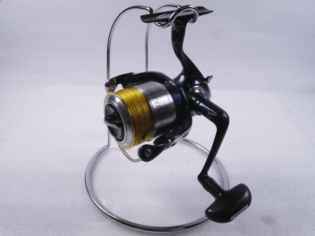 拜【日本製】ダイワ 04 セルテート 2500 廃盤品 Daiwa CERTATE スピニングリール シーバス エギング 2506 1500 1101F_画像1