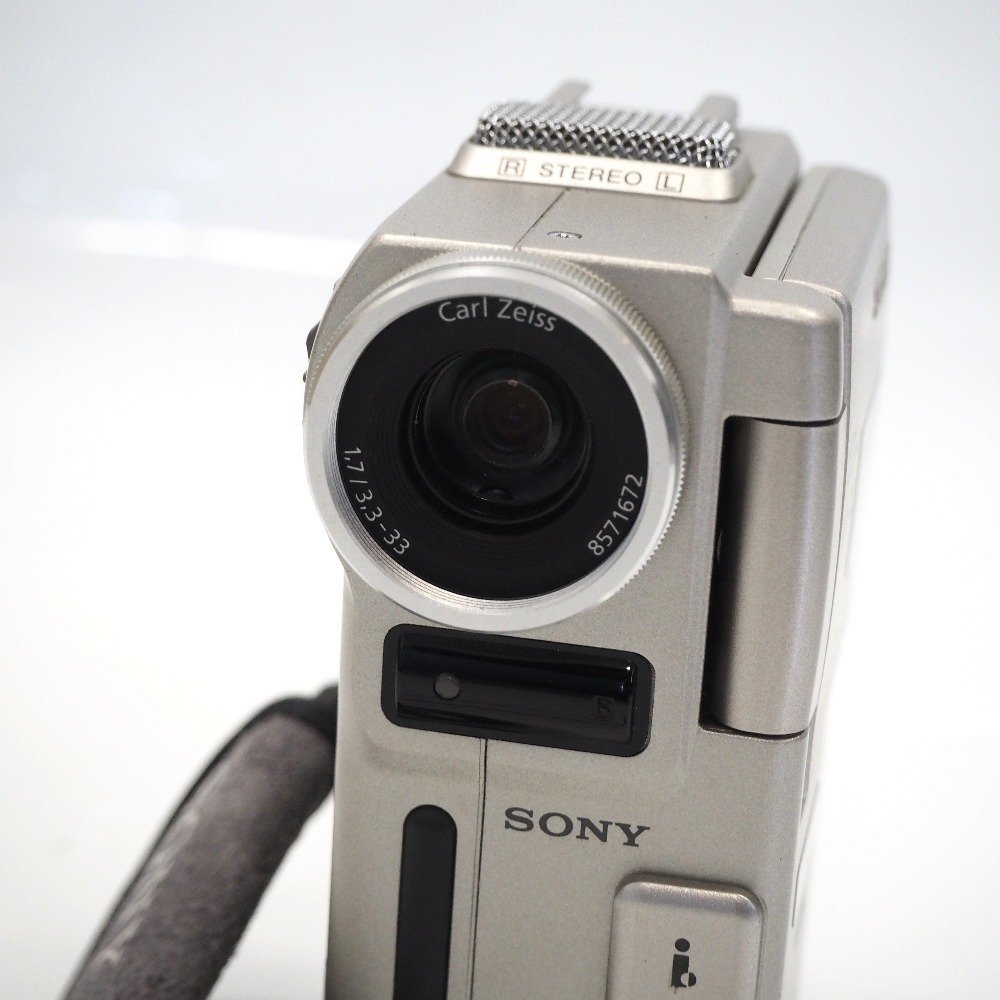 Th935921 ソニー ビデオカメラ 2.5型液晶モニター搭載デジタルビデオカメラ 液晶ハンディカム miniDV DCR-PC1 sony 良好・中古の画像2
