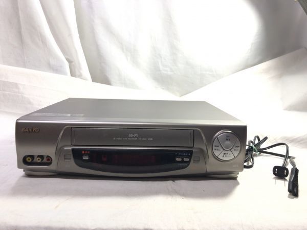 SANYO サンヨー VHSビデオデッキ VZ-H640 Hi-Fi 時短ビデオ 98製 ビデオテープレコーダー 通電可 再生不可 部品取り ジャンク 現状品_画像1