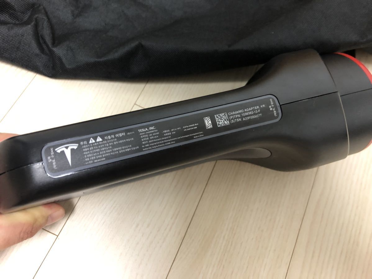 テスラ TESLA CHAdeMO チャデモ アダプター (箱無し・ケース テスラ TESLA CHAdeMO チャデモ アダプター (箱無し・ケース