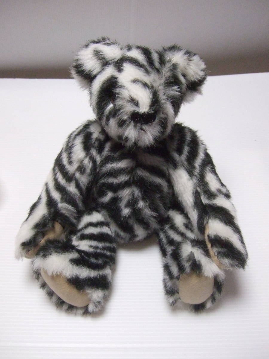 テディベア ゼブラ模様　ぬいぐるみ　くま　Teddy bear zebra,black/white