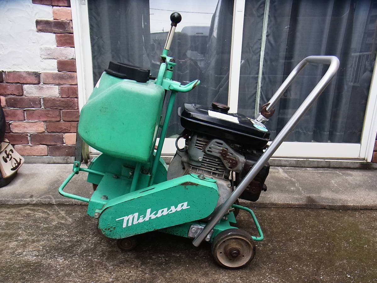 □□【即決】MIKASA 三笠産業 コンクリートカッター(エンジンカッター