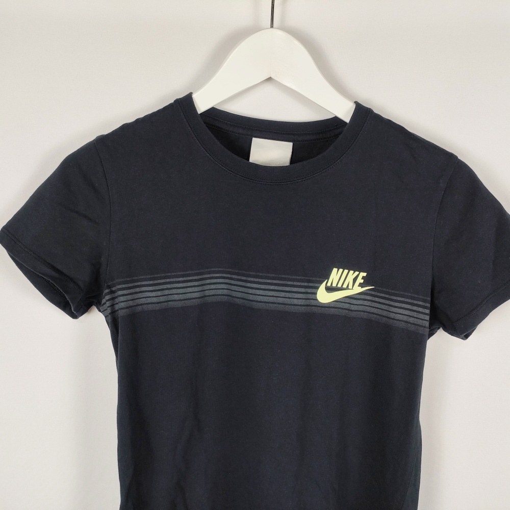  Nike NIKE футболка Logo принт вырез лодочкой короткий рукав M черный женский б/у /EP