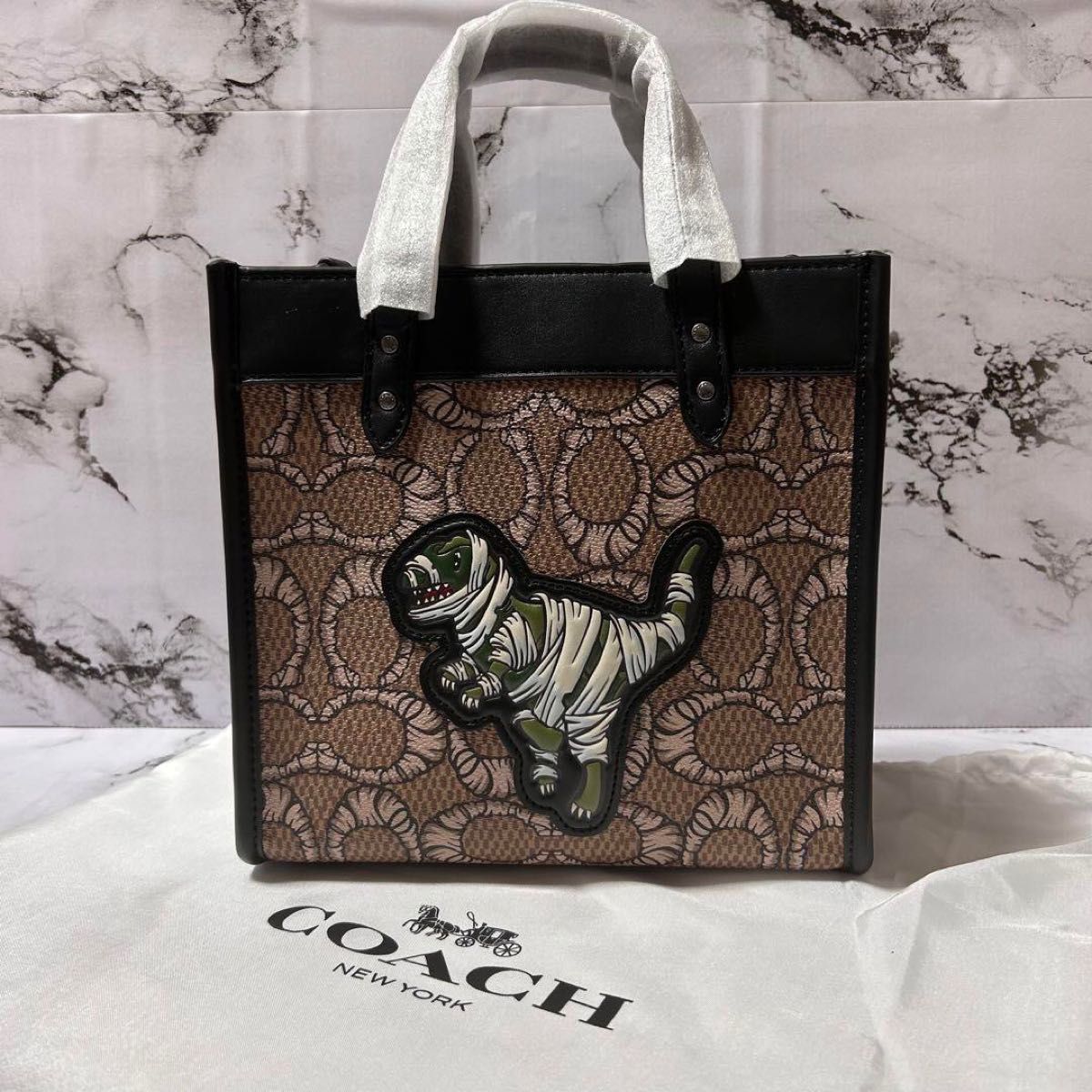 COACH コーチ フィールド トート マミファイド シグネチャーレキシー