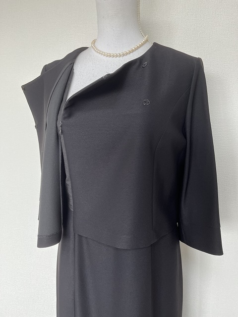 ☆新品・51,700円☆LAPINE FORMAL ラピーヌ/ブラックフォーマルスーツ