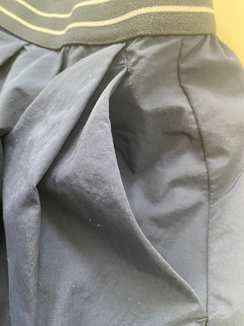 ユニクロ フレアスカート 濃紺 160ｃｍ ナイロン ウエストゴム 54ｃｍ ポケットの画像5