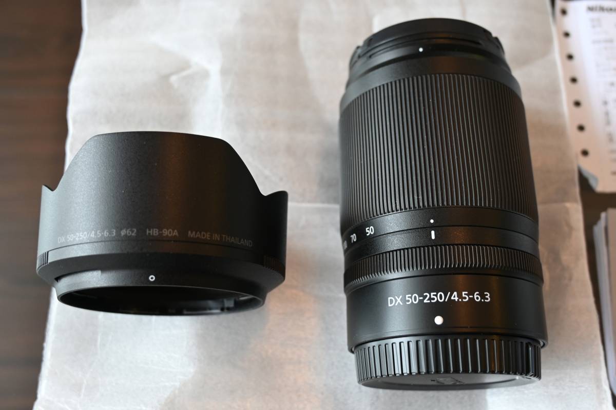 NIKKOR Z DX 50-250mm f/4.5-6.3 VR ブラック 美品 純正フード付き NIKKOR Z DX 50-250mm f/4.5-6.3 VR ブラック 美品 純正フード付き