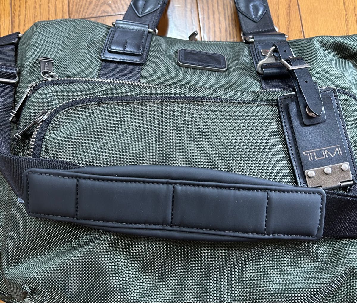 TUMI トゥミ ALPHA BRAVO 22631SPH ユマ スリム 2way カーキ|Yahoo