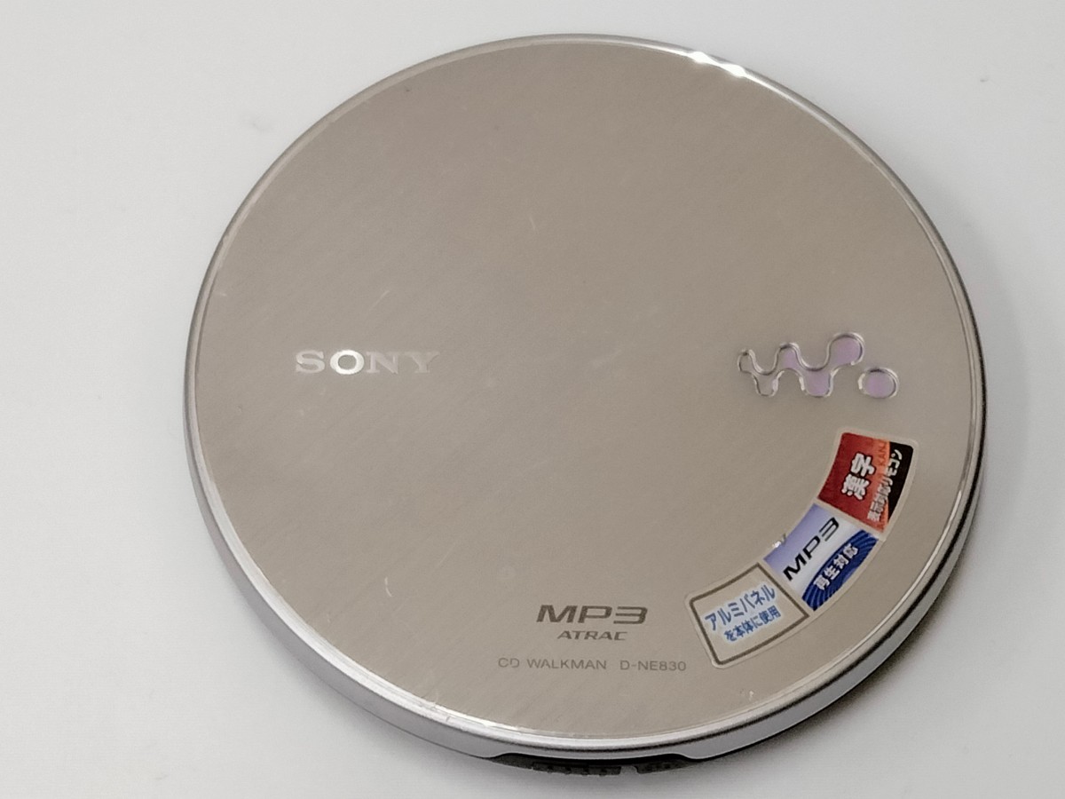 ジャンク】ソニーCDウォークマンD-NE830 本体プレーヤーJ50410-日本