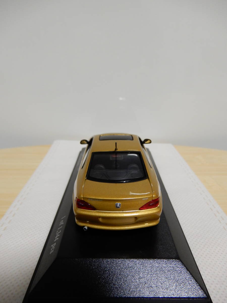 1/43 Peugeot 406 купе Peugeot Coupe 1999 Gold metallic Gold металлик 430112628 Minichamps PMA