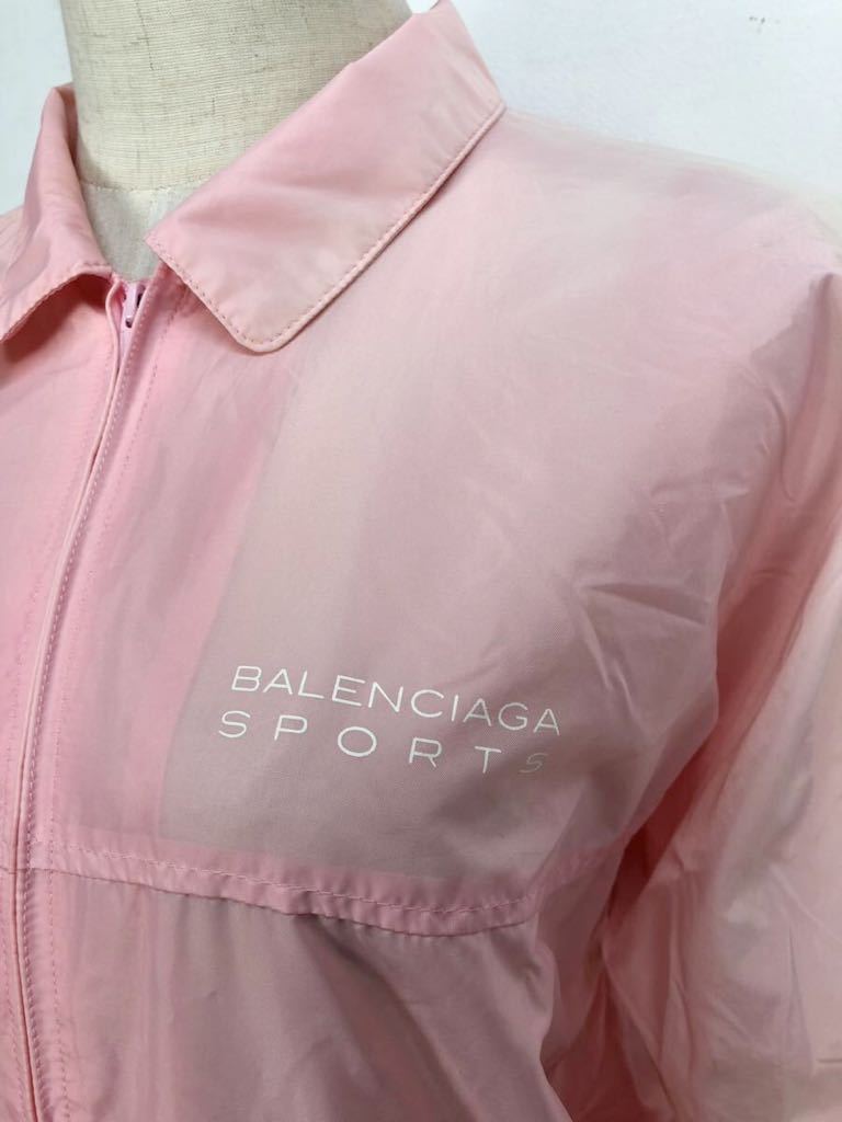 BALENCIAGA Sports バレンシアガ　レディース　ピンク　ワンポイント　ナイロンブルゾン　アウター　上着　M表記_画像3