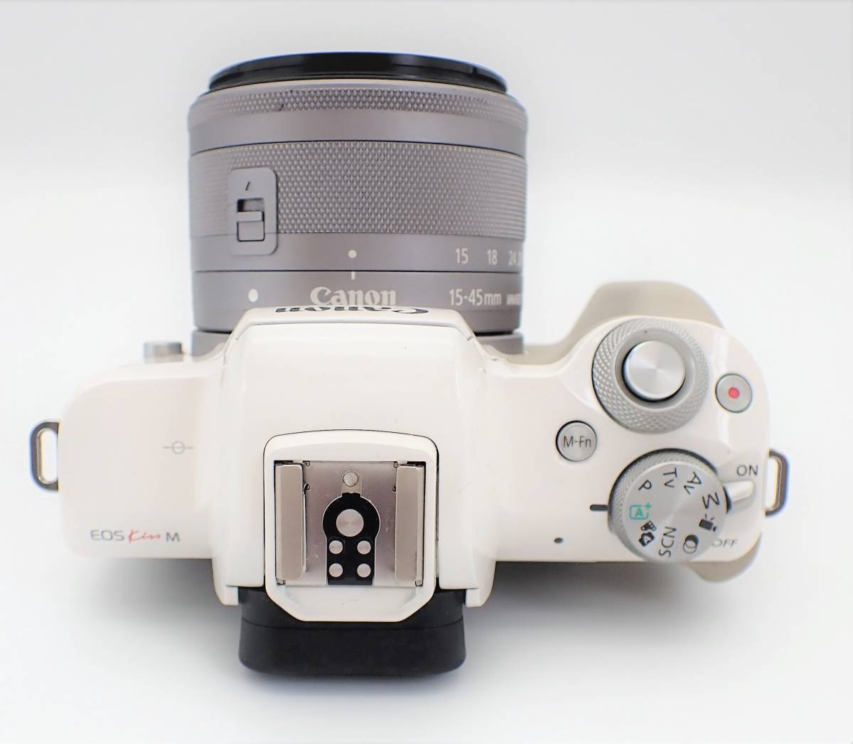 CANON EOS kiss M 標準レンズキット バッテリー・充電器セット!! | www