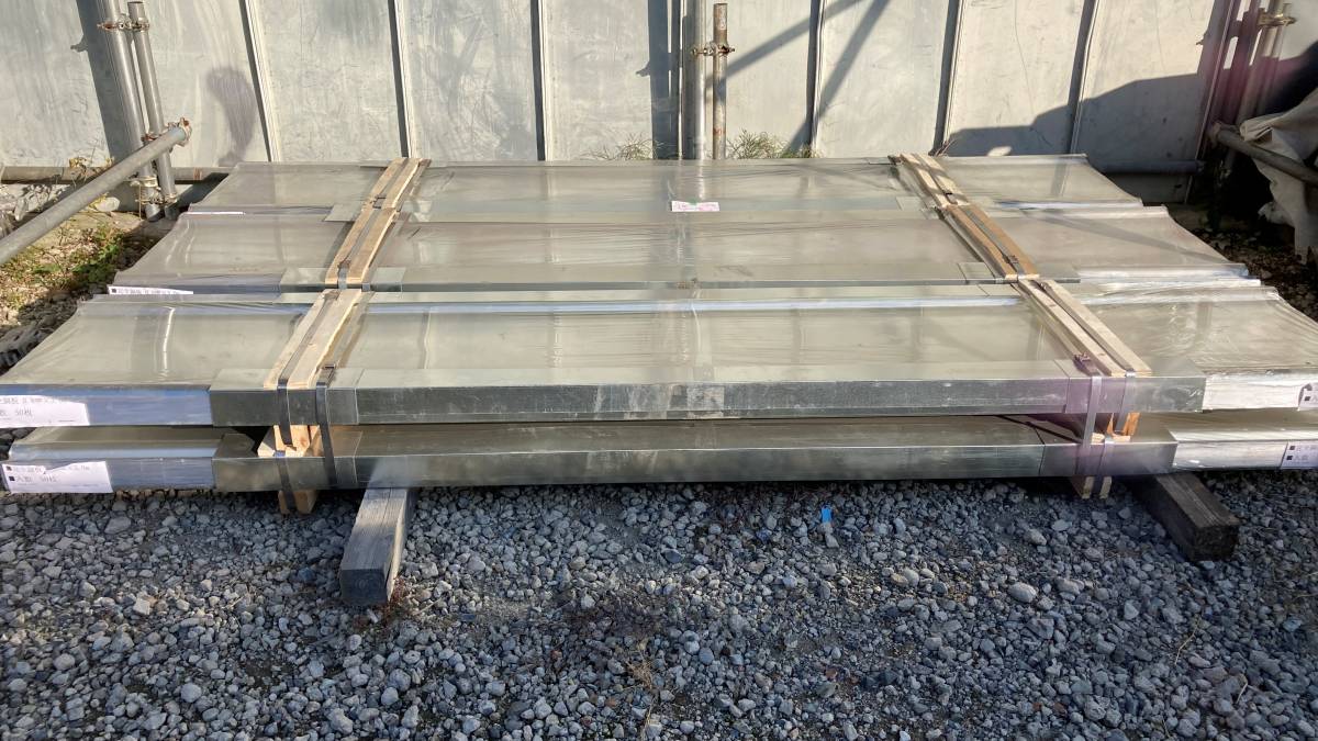 仮設足場資材 安全鋼板(万能板)3.0M 新品 500枚セット単価2,500円 建設・工事現場・ヤード・倉庫・仮囲い 2.0Mと関連商品もあり 2