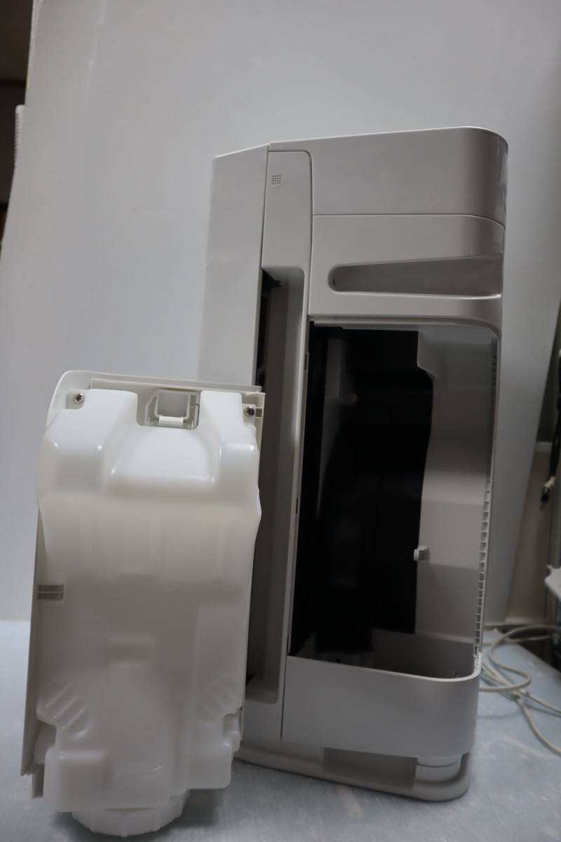 E2388 T 中古良品 ダイキン DAIKIN 加湿空気清浄機 MCK70X-W 2021年製