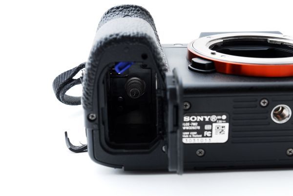 13324☆実用品☆ SONY ソニー α 7II ILCE-7M2 ボディ | paradaabogados.com