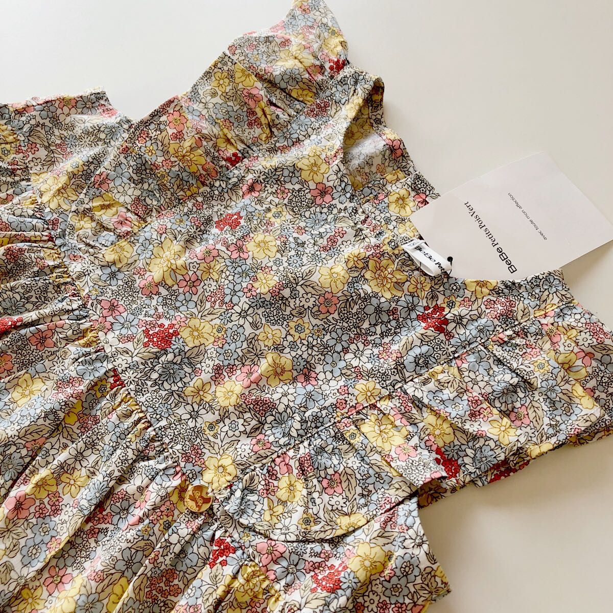新品 bebe べべ 120 リバティ ワンピース 花柄 サマーワンピース 新品 bebe べべ 120 リバティ ワンピース 花柄 サマーワンピース