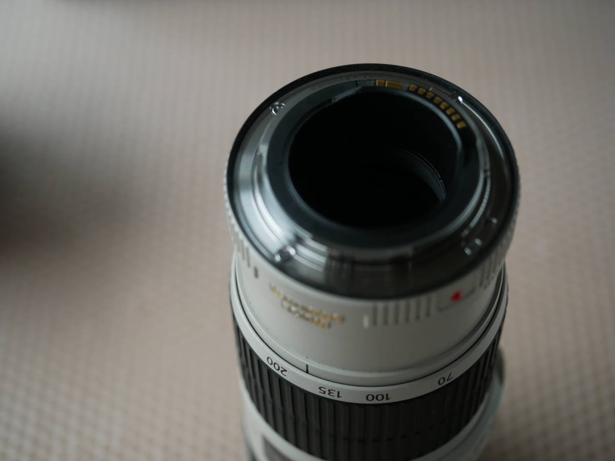 Canon EF70-200　f4L IS USM_マウント部もキレイです。