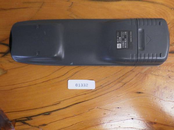 中古 東芝 TOSHIBA ビデオ VHS テレビ リモコン 型番: RM-F7 管理No.20577_画像2