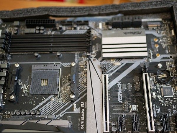 ASRock X470 MASTER SLI (AMD AM4 マザーボード)
