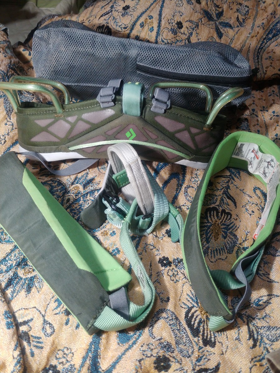 美品 ブラックダイヤモンド ハーネス 登山 レスキュー ロック
