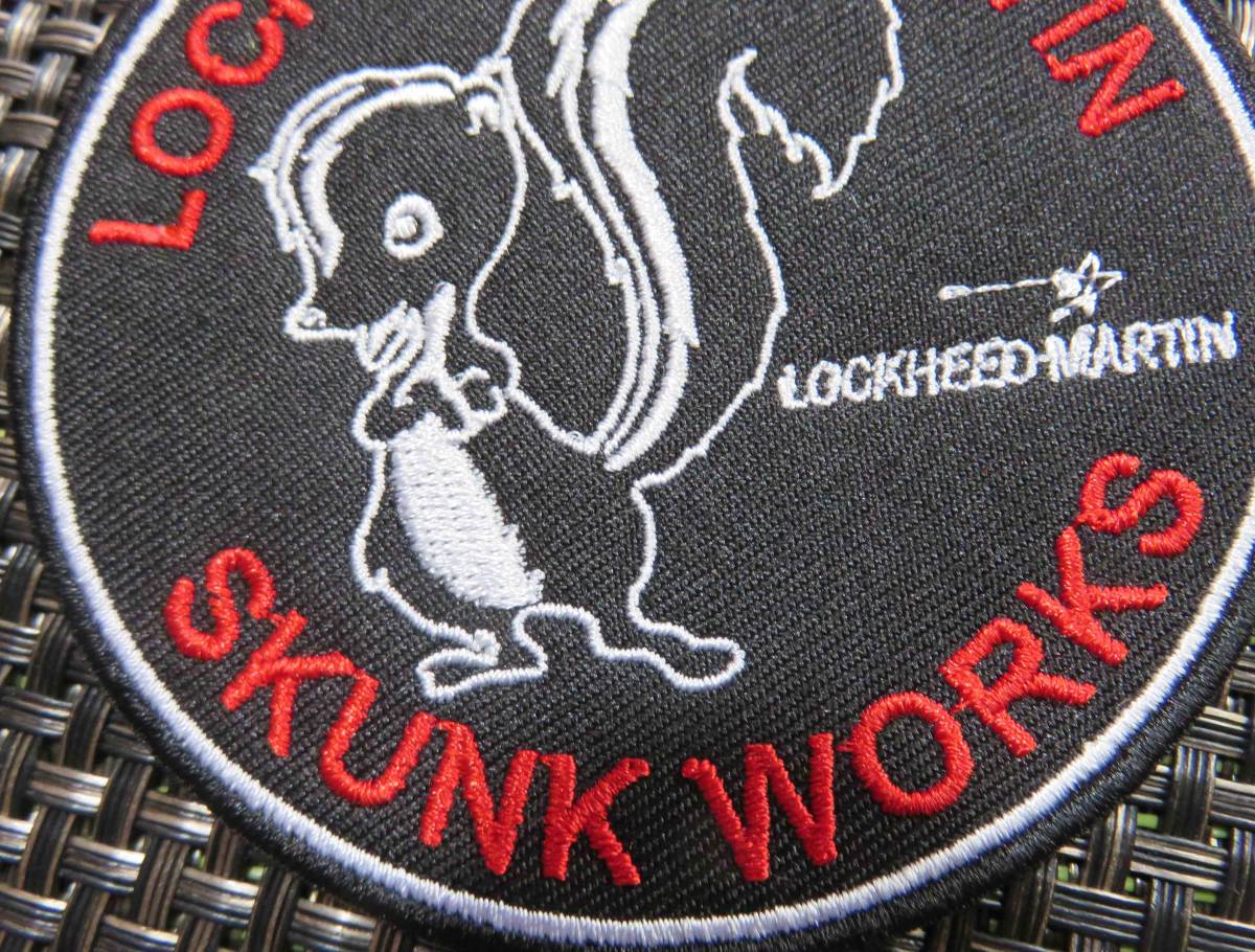 圧着IR■黒赤（デカロゴ）激シブ◎新品スカンクワークス■アメリカUS戦闘機◎航空■Skunk Works　刺繍ワッペン■US洋服DIY■ミリタリーUSA_画像9